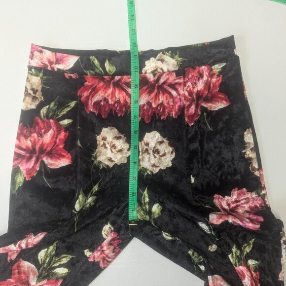 Hershe Boutique Size Small Crushed Velvet Flare Legged Pants Navy Floral - Picture 8 of 11